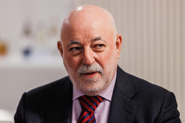 Фото Поздравление Вексельбергу В.Ф.