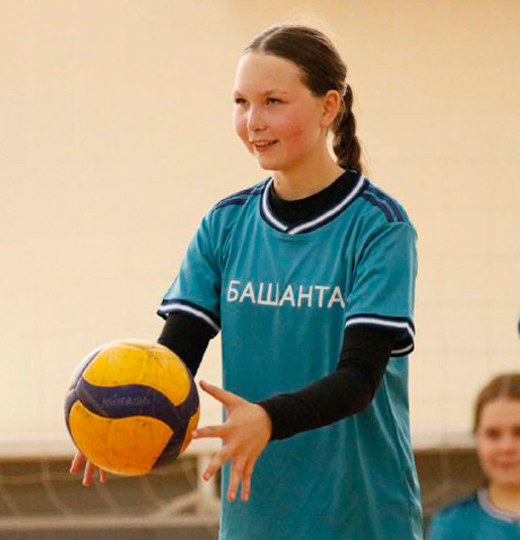 Фото В Элисте завершился чемпионат Школьной волейбольной лиги