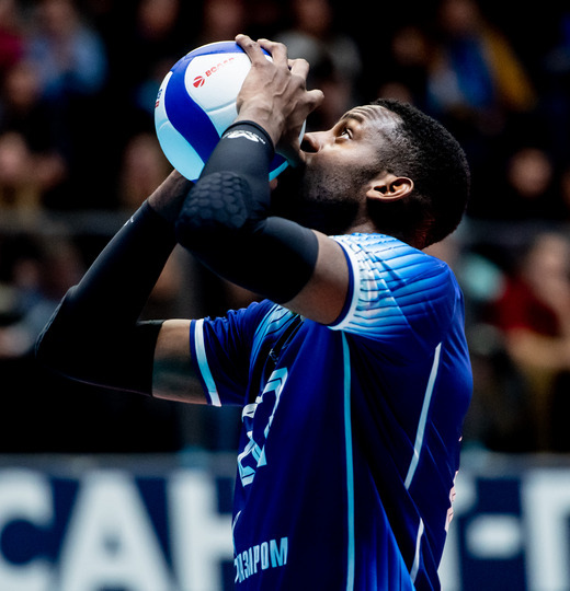 Фото Суперлига. Мужчины, 18 тур